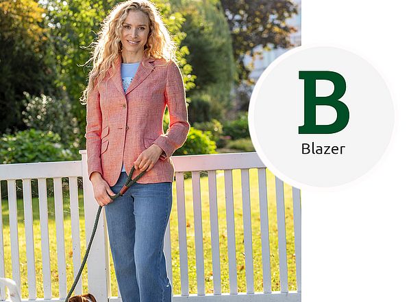 Frau im rosafarbenen Leinenblazer