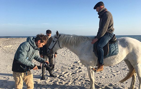 Kamermann Timor filmt unser Herrenmodel auf der Lusitano Stute Livey