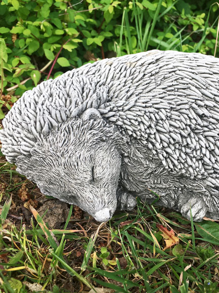 Steinfigur 'Harry Hedgehog'