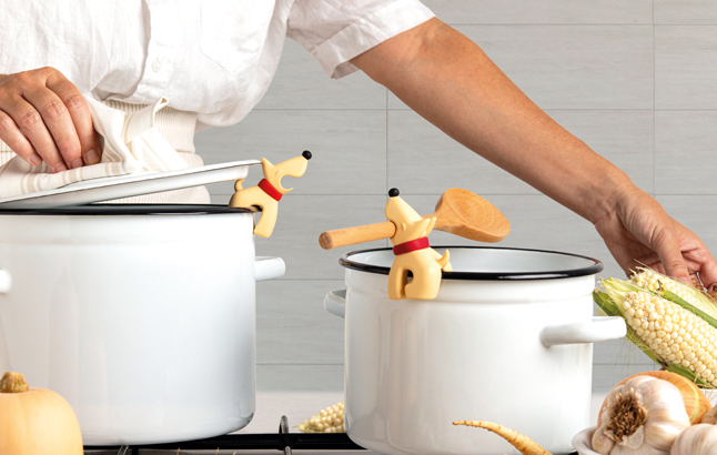 Kochlöffelhalter von Ototo in Hundeform