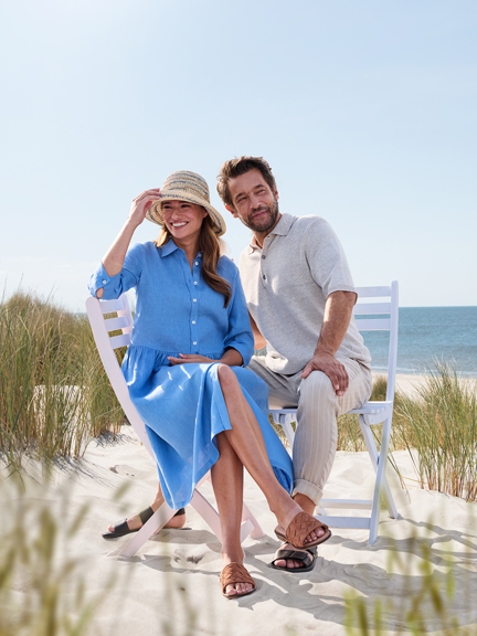 Mann und Frau am Strand