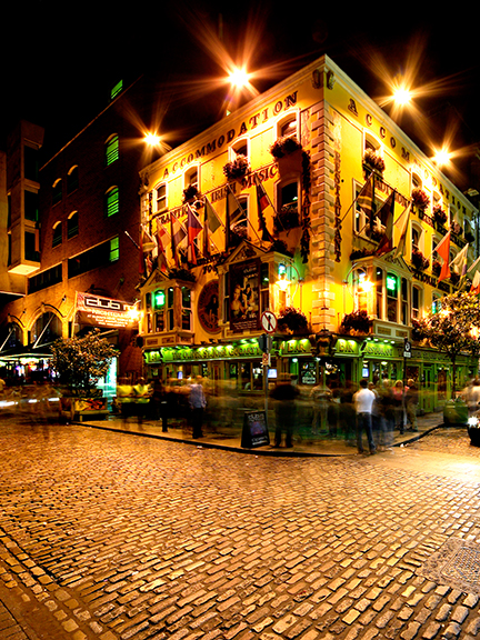 Die Temple Bar in Dublin bei Nacht